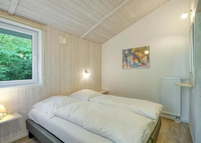 Schmugglerstieg 9a - Dorf 5 *